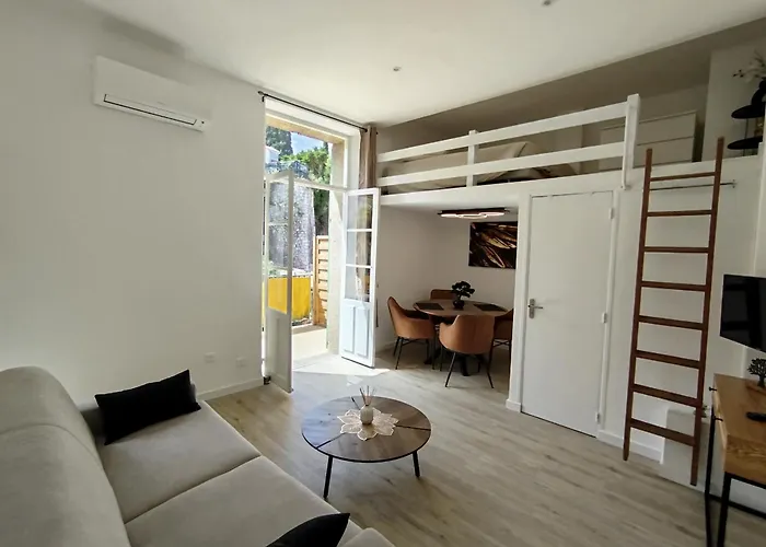 Mezzanine * Cannes